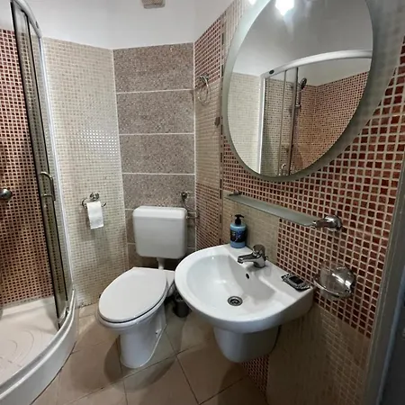 Lifestyle In The Center *