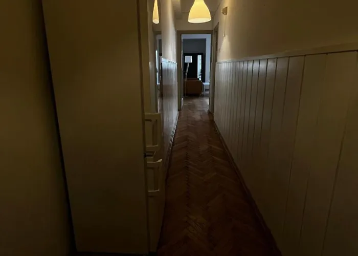 Lifestyle In The Center * Bükreş